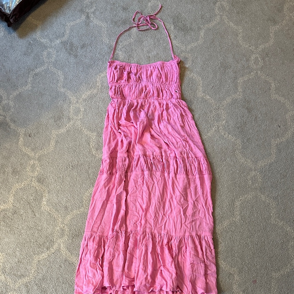 Open back pink vacation dress